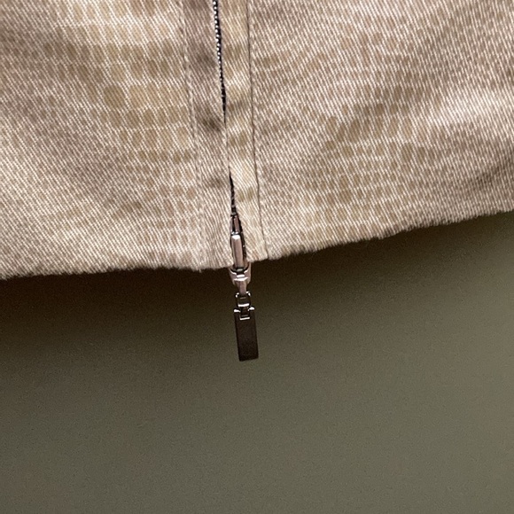 Christine Phillipe gold crop jacket with big sewn on buttons. - Picture 4 of 11